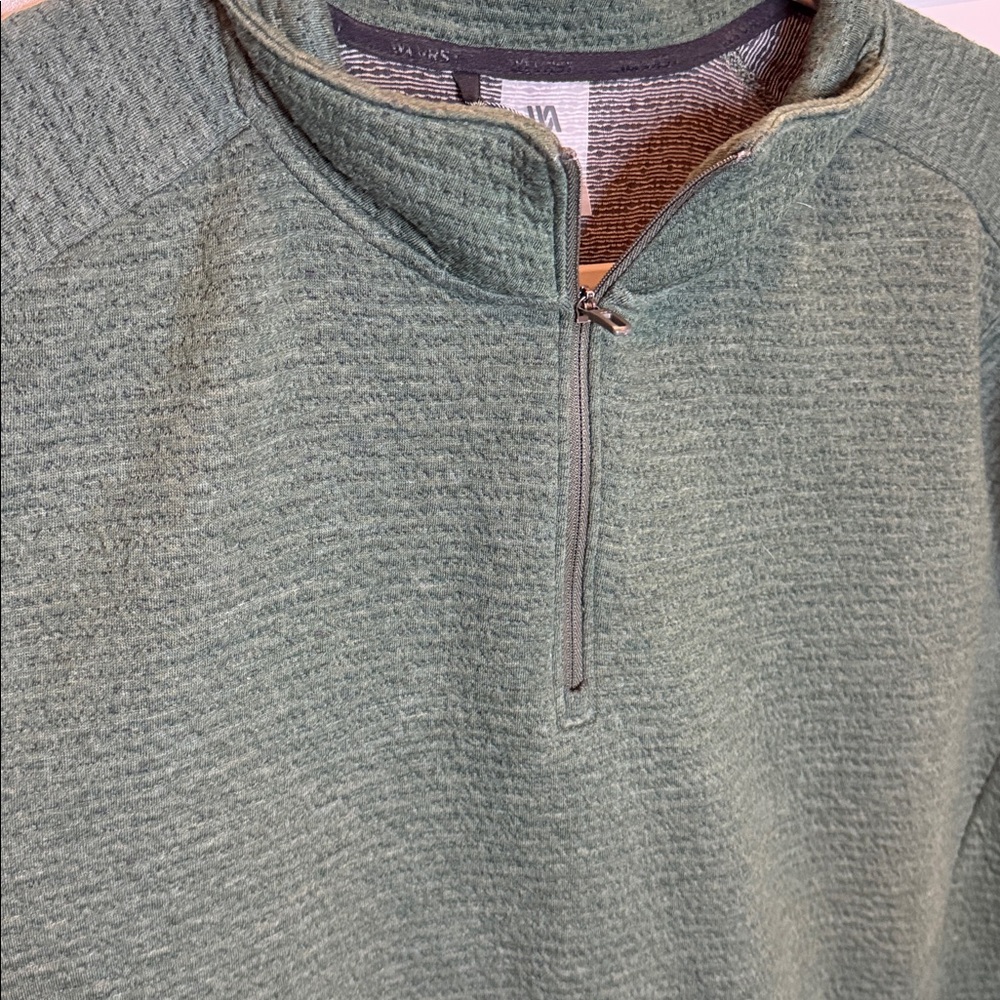 NWT VRST Men’s Recharge 1/4 Zip - Picture 3 of 7